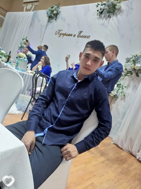 Анатолий, 28, Иркутске — анкета №4036346