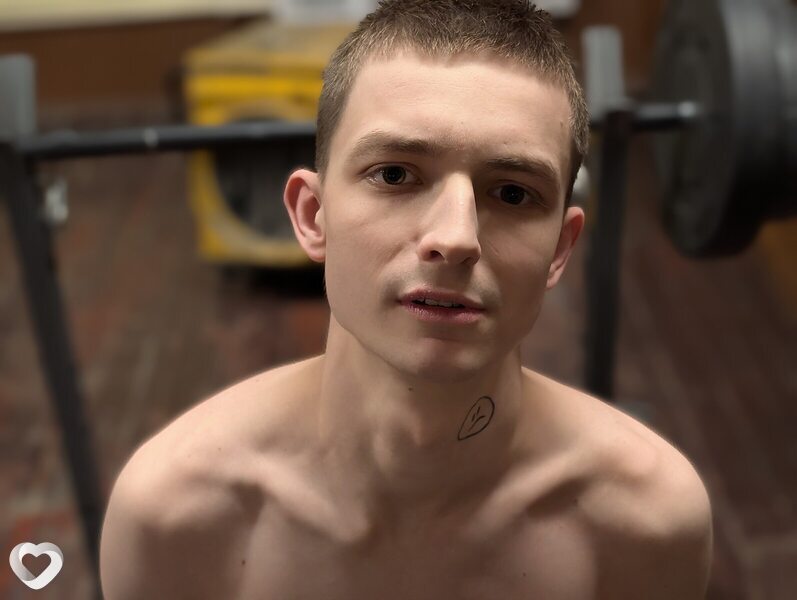 Максим, 20, Москве — анкета №4037609