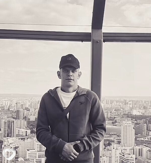 Никит, 21, Тюмени — анкета №4037313