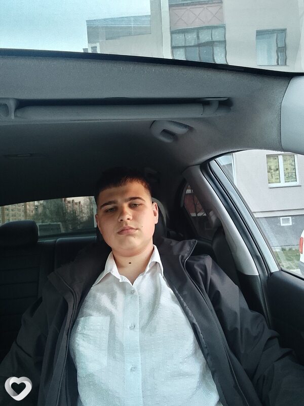 Илья, 19, Гродно — анкета №4038642