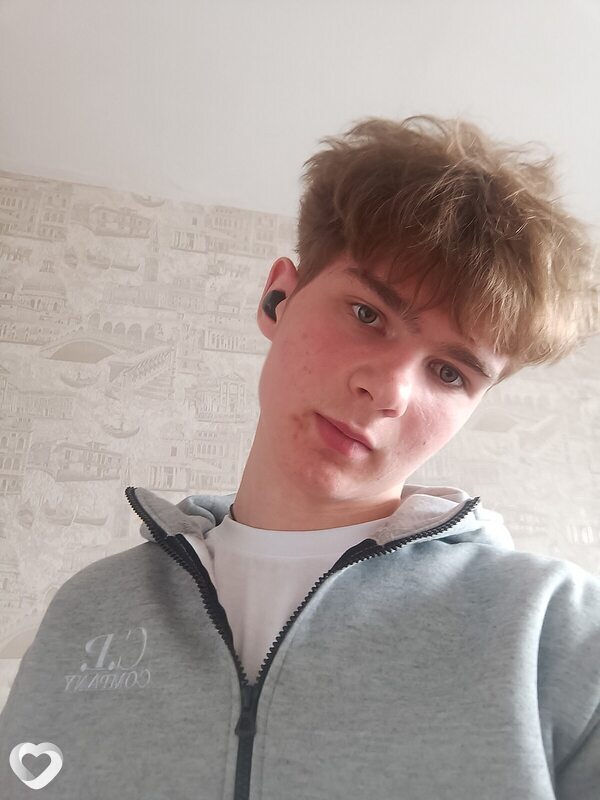 Алексей, 18, Минске — анкета №4038984