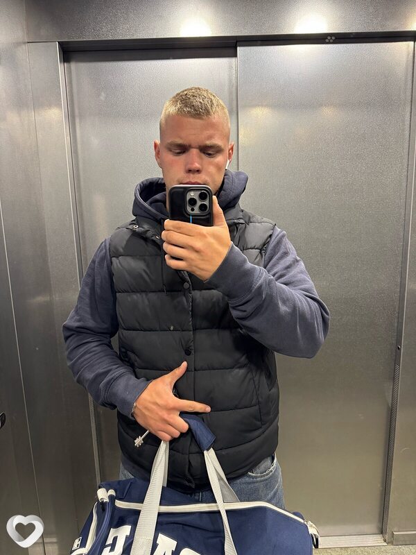Анатолий, 22, Санкт-Петербурге — анкета №4038866