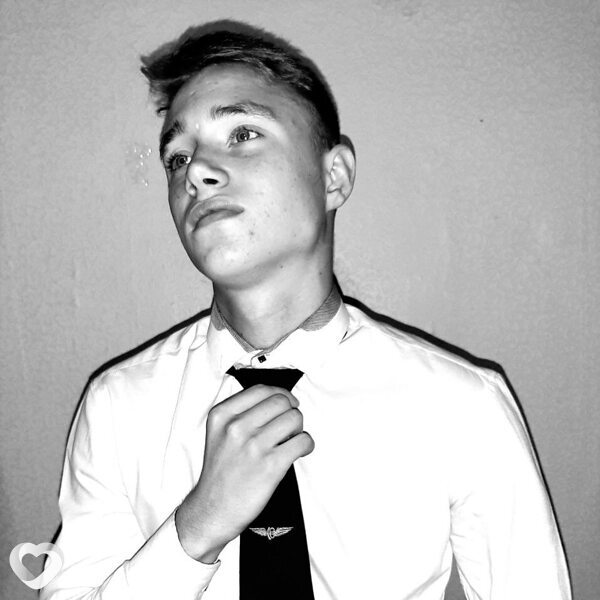 Данила, 23, Каменске-Шахтинском — анкета №4038813