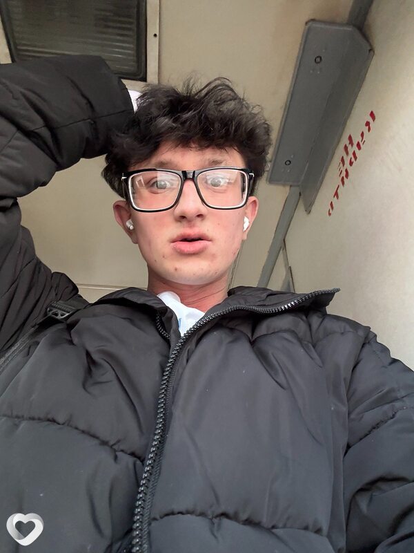 Илья, 19, Екатеринбурге — анкета №4039375
