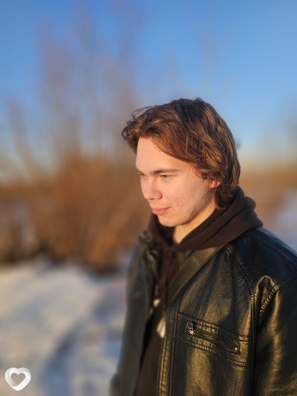 Андрей, 19, Волжском — анкета №4039674