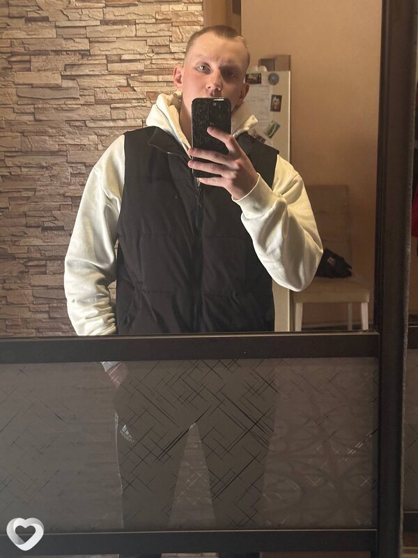 Денис, 21, Калуге — анкета №4039969