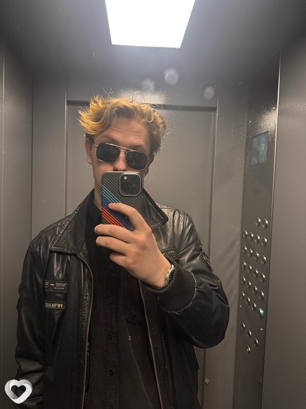 Даниил, 21, Москве — анкета №4042100