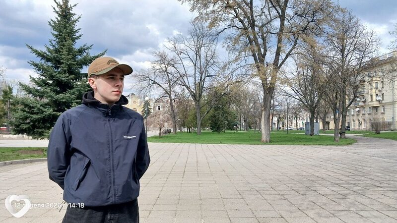 Олег, 19, Харькове — анкета №4042292