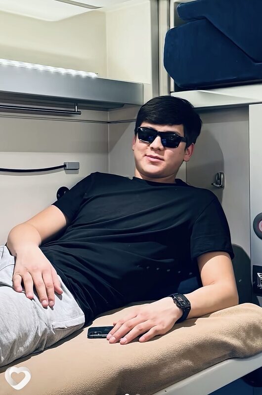 Mark, 22, Бишкек — анкета №4043985