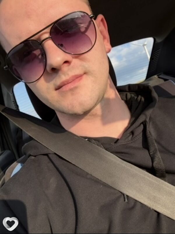 Артем, 27, Минске — анкета №4044772