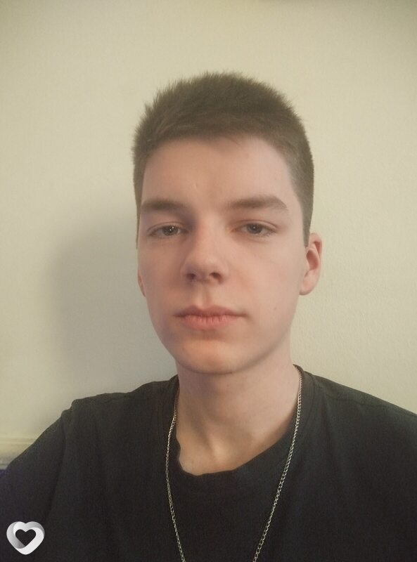 Андрей, 19, Новороссийске — анкета №4045021