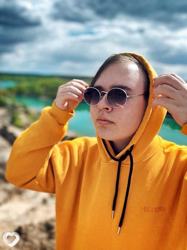 Денис, 19, Серпухове — анкета №4045295