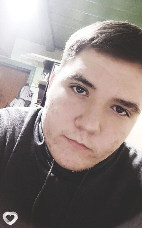 Максим, 20, Бузулуке — анкета №4045555