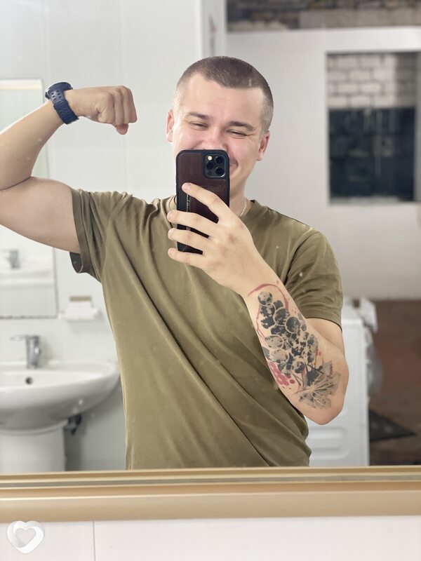 Денис, 22, Евпатории — анкета №4045856