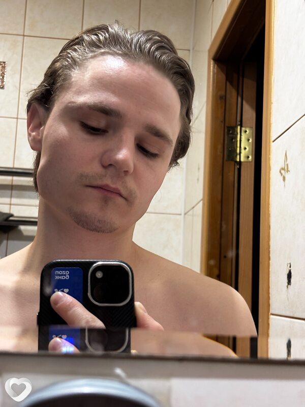 Матвей, 21, Омске — анкета №4046579