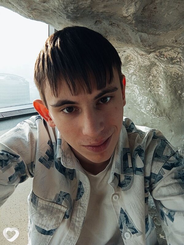 Иван, 21, Новосибирске — анкета №4046580