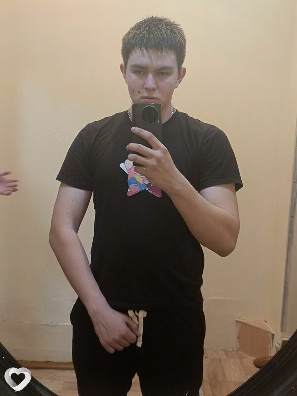Артём, 18, Иркутске — анкета №4046421