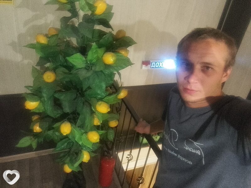 Антон, 23, Барнауле — анкета №4046633