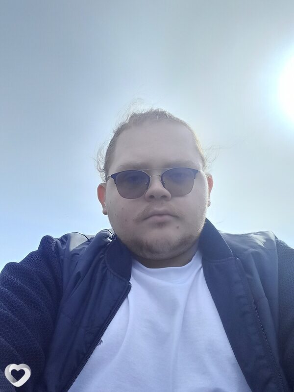 Дмитрий, 20, Омске — анкета №4046876
