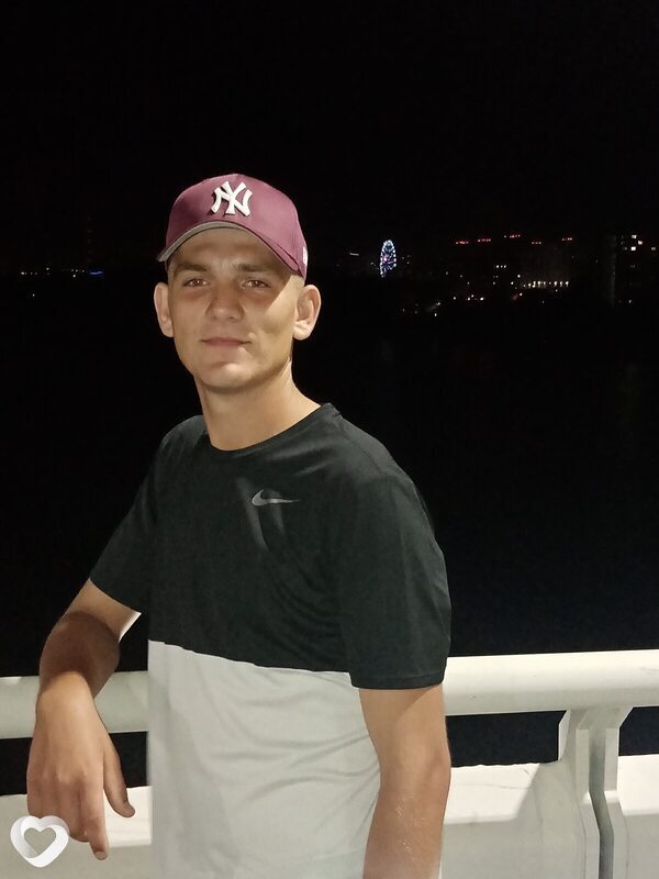 Максим, 25, Калининграде — анкета №4047450