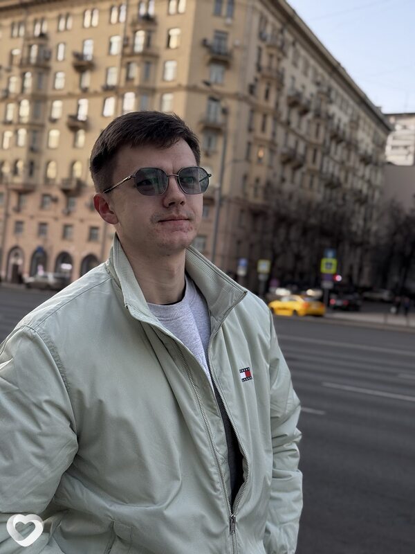 Артем, 25, Электростали — анкета №4047117