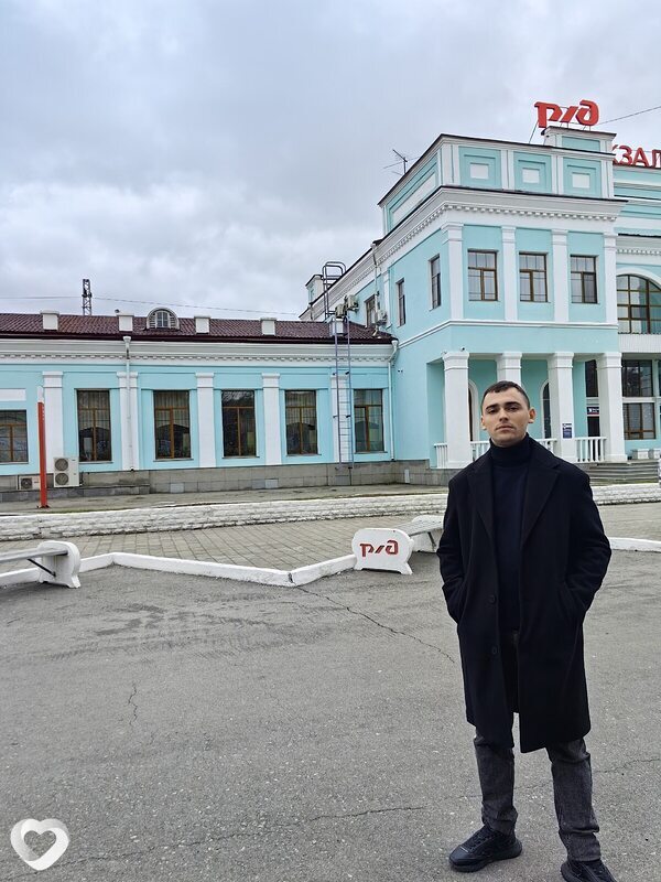 Артур, Хасан