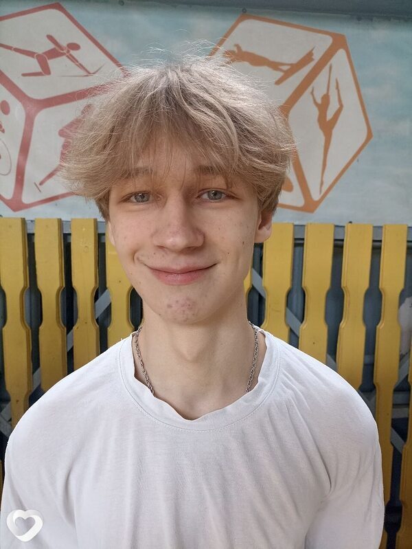 Влад, 22, Речице — анкета №4047879