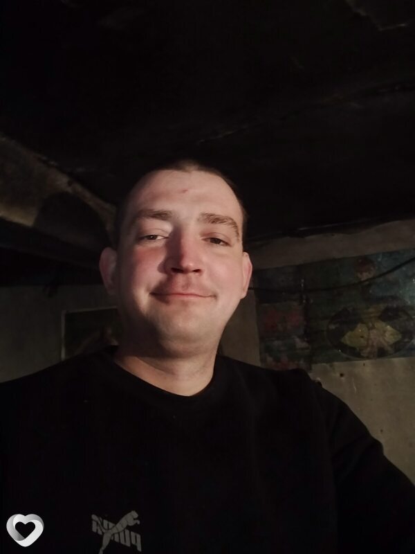 Олег, 21, Кривое Роге — анкета №4048010