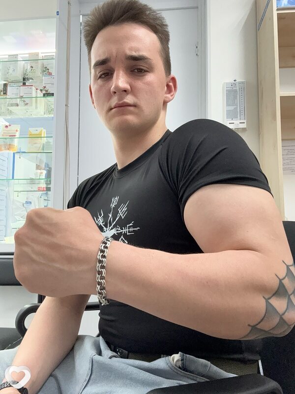 Кирилл, 21, Орёл — анкета №4048199