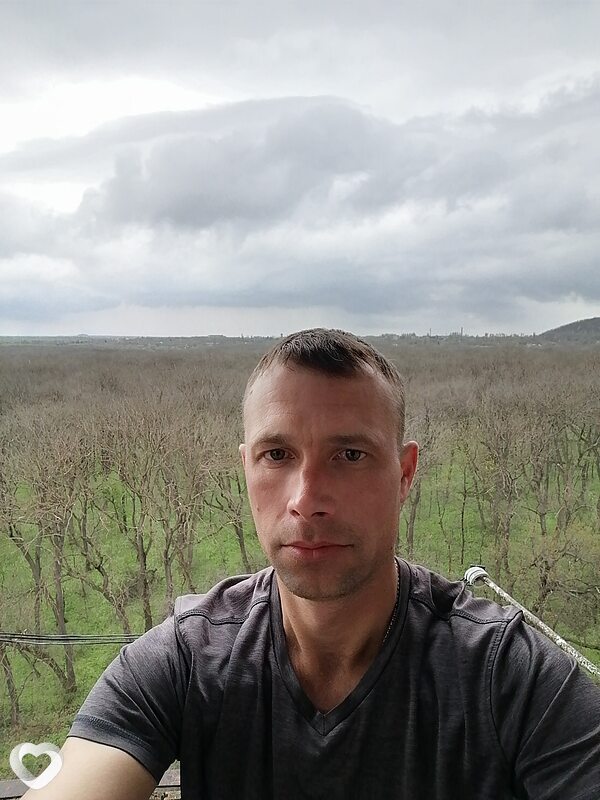 Иван, 36, Снежном — анкета №4048312