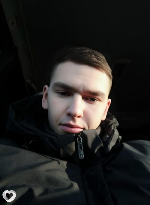 Александр, 18, Барнауле — анкета №4048707