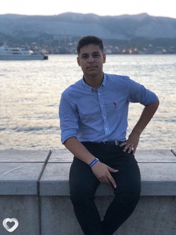 Ашот, 24, Новороссийске — анкета №4049477