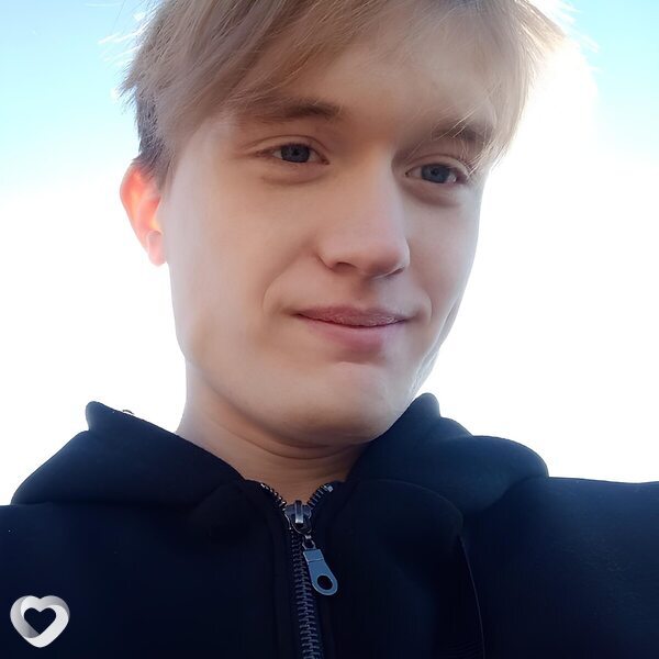 Артём, 21, Костроме — анкета №4049723