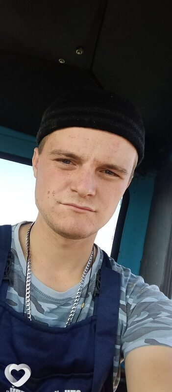 Макс, 20, Рубцовске — анкета №4050188