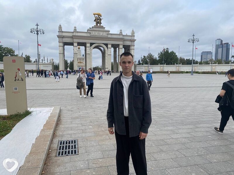 Иван, 19, Москве — анкета №4050826