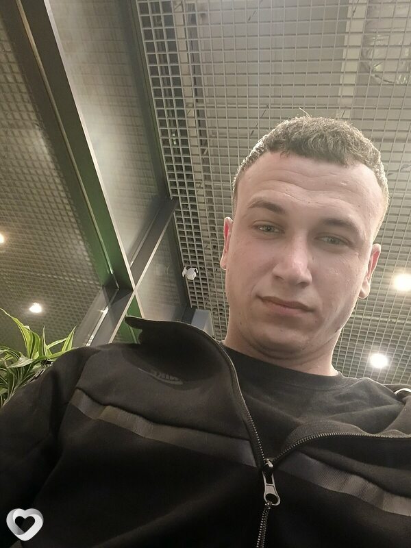 Максим, 22, Казани — анкета №4050336