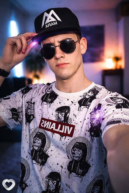 Александр, 29, Атырау(гурьев) — анкета №4050875