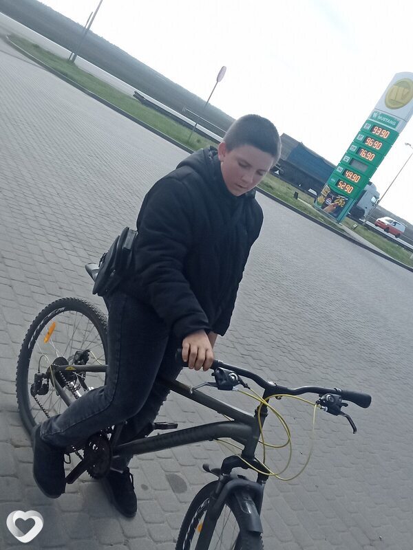 Ілля, 26, Павлограде — анкета №4051483