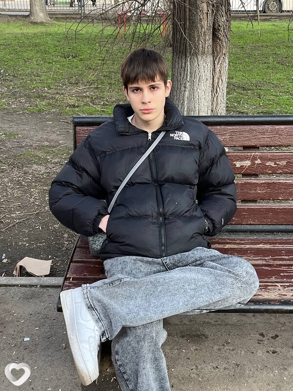 Влад, 18, Саратове — анкета №4051527