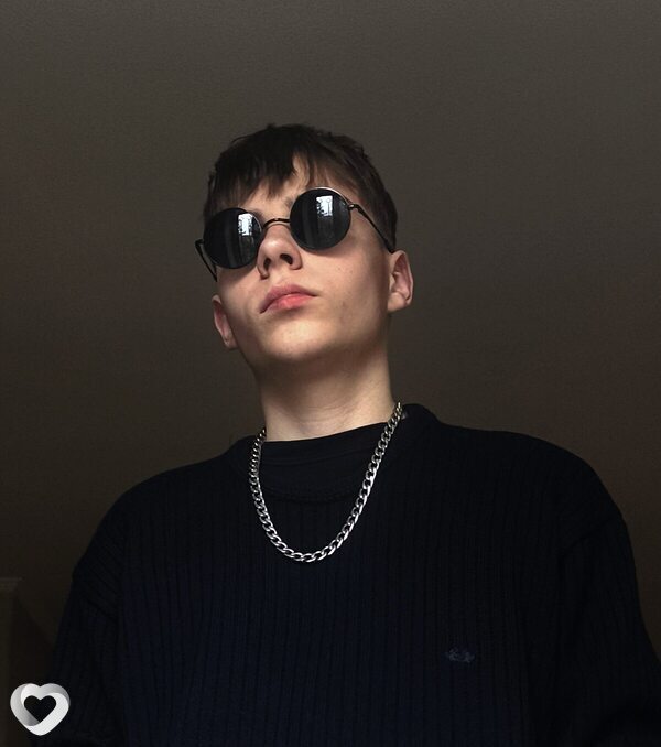 Иван, 20, Москве — анкета №4052734