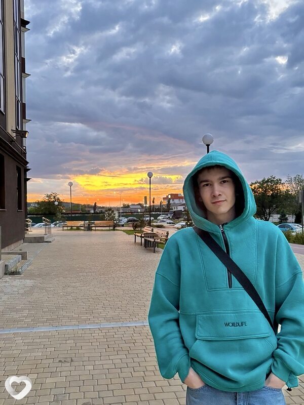 Кирилл, 19, Ялте — анкета №4055664