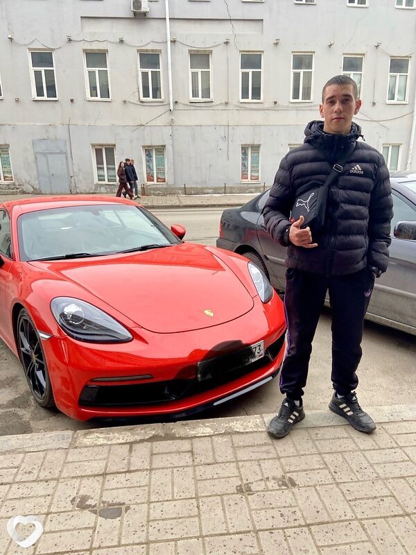 Дмитрий, 19, Ульяновске — анкета №4056613
