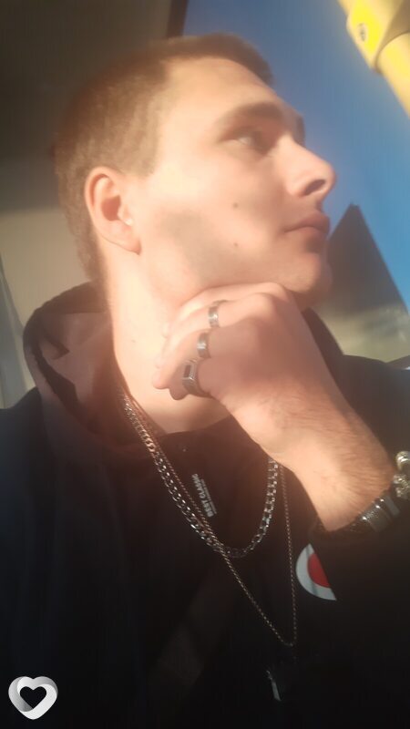 Сергей, 22, Новороссийске — анкета №4056721