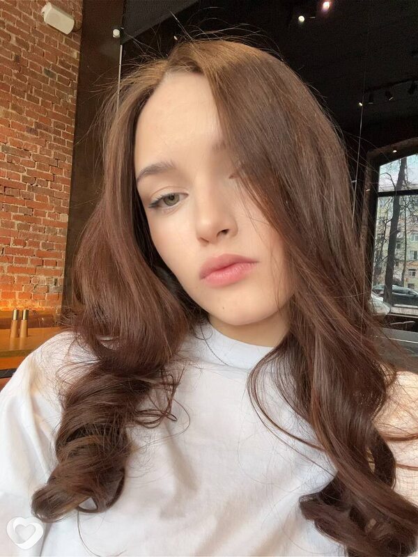 Анастасия, 19, Екатеринбурге — анкета №4057232