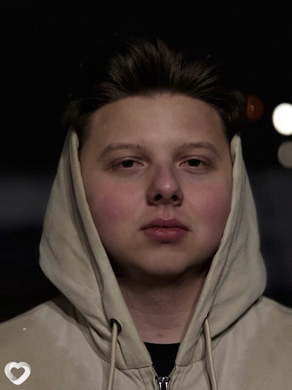 Максим, 22, Иванове — анкета №4057458