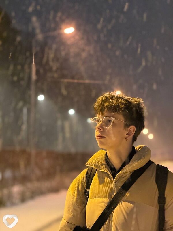 Илья, 19, Москве — анкета №4058289