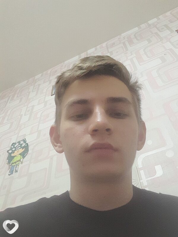 Максим, 19, Калининграде — анкета №4058449