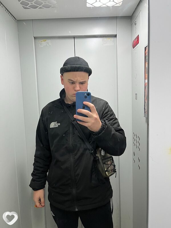 Максим, Маркс