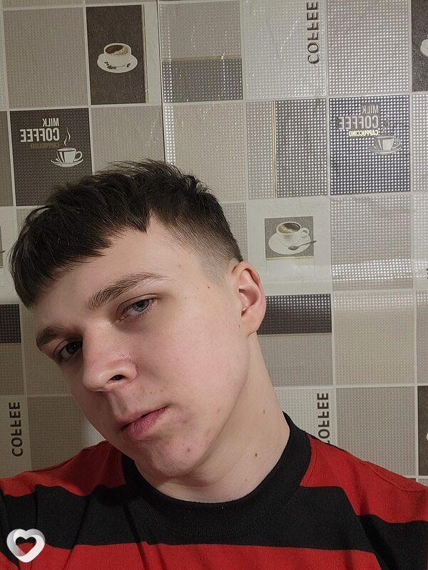 Дмитрий, 18, Кривое Роге — анкета №4061523