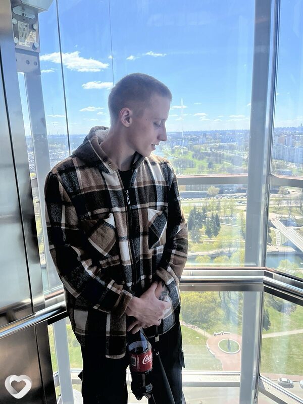 Илья, 22, Минске — анкета №4062337